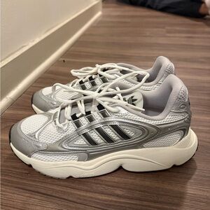 Adidas Men’s White and Silver Sneakers
